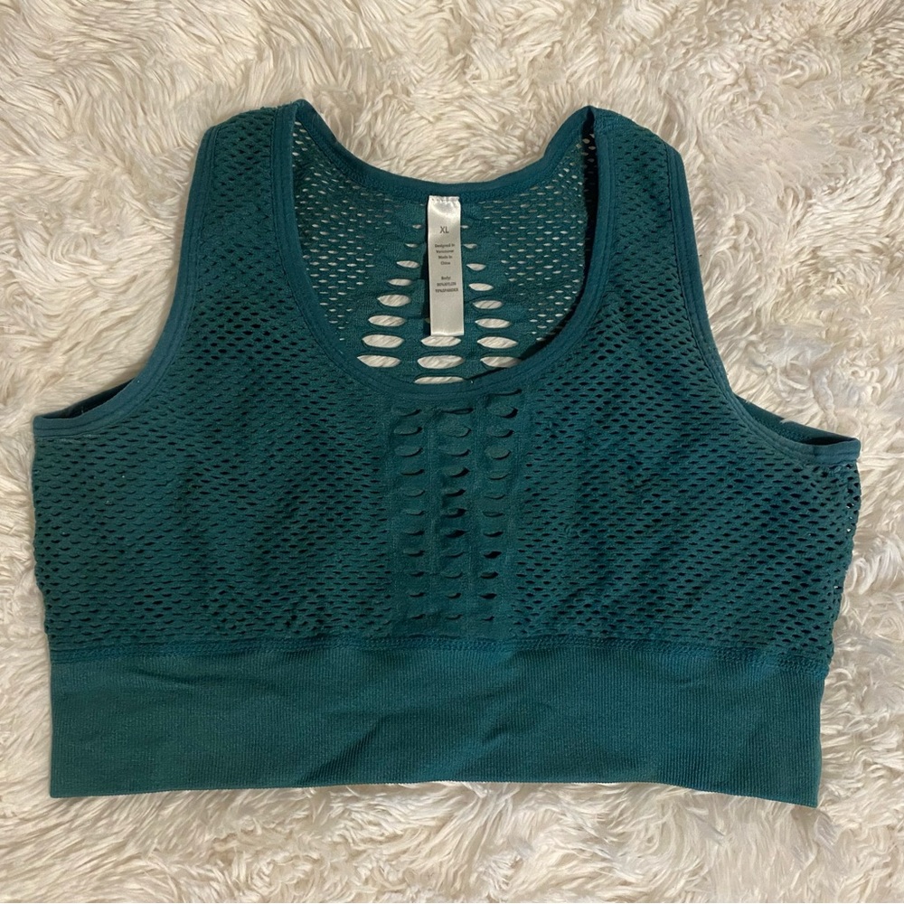 High impact, racer back sports bra. Xl